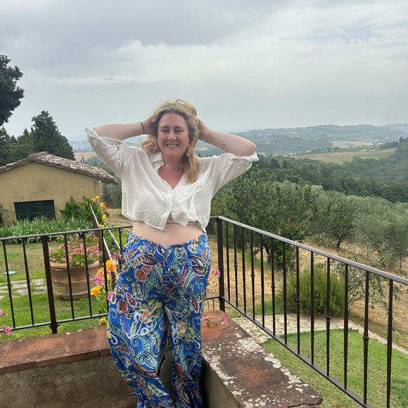 Meet your Posher, Kelsey - Picture 2 of 3